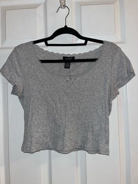Light Gray Scoop Neck Cropped Tee